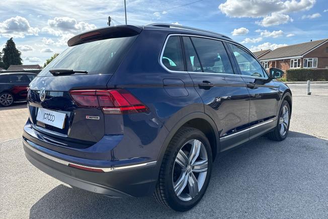 VOLKSWAGEN Tiguan Photo 29