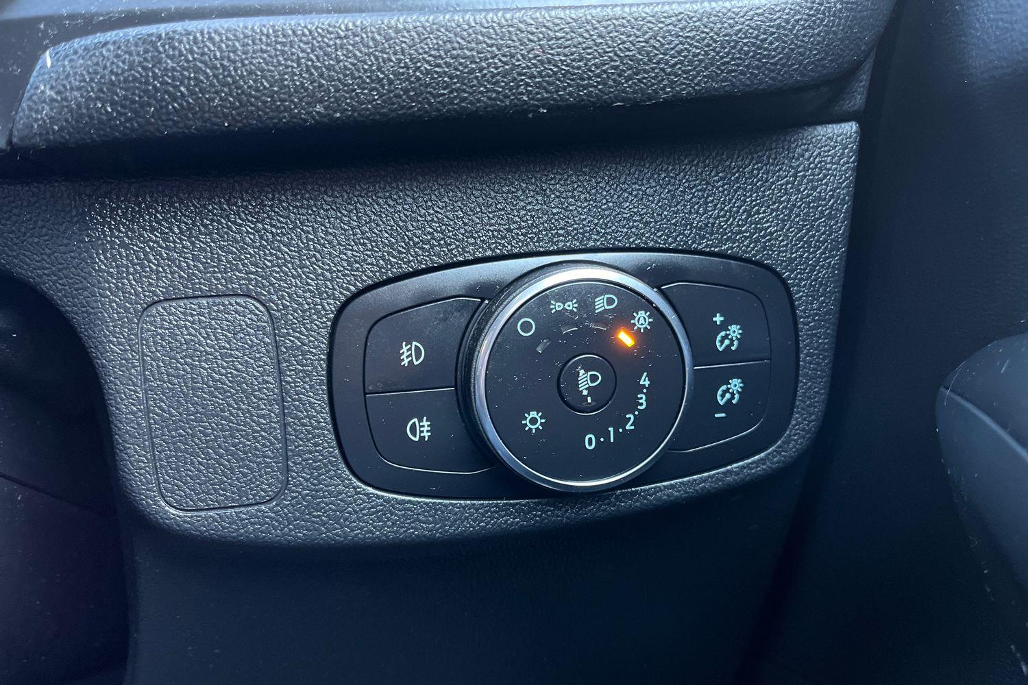 Ford FOCUS Photo 22
