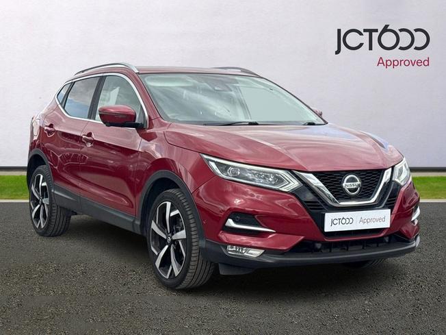 NISSAN Qashqai Photo 1