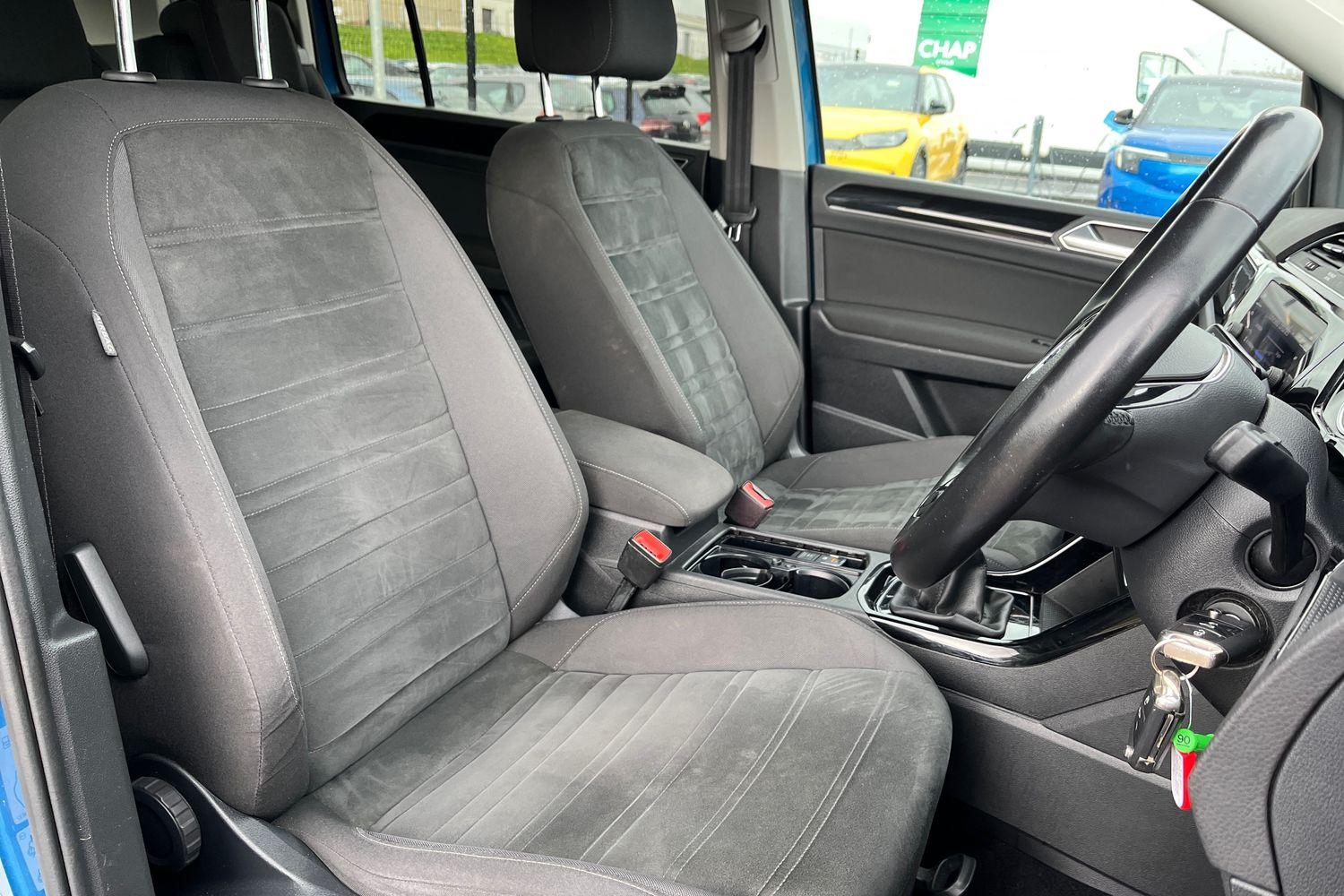 Volkswagen TOURAN Photo 16