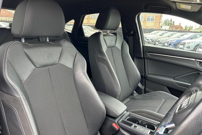 Audi Q3 Photo 40