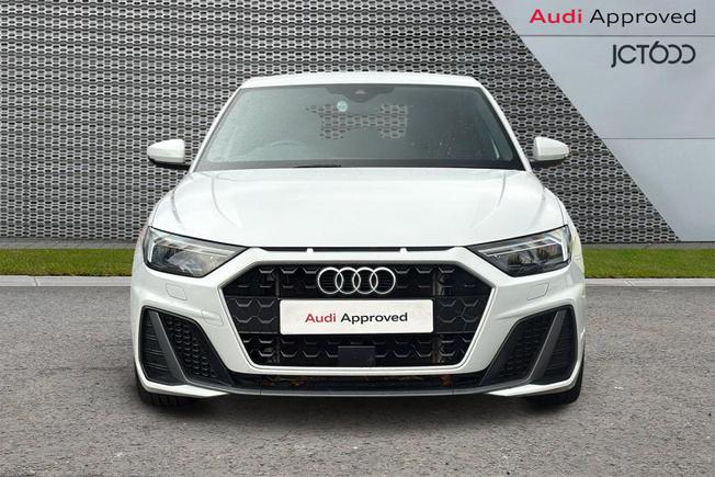 AUDI A1 Photo 8