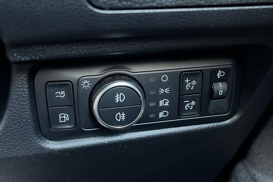 Ford RANGER Photo autoimg-defa1b29e4dcaebc4003b8c5e8ca8b63bf4ecdc3.jpg