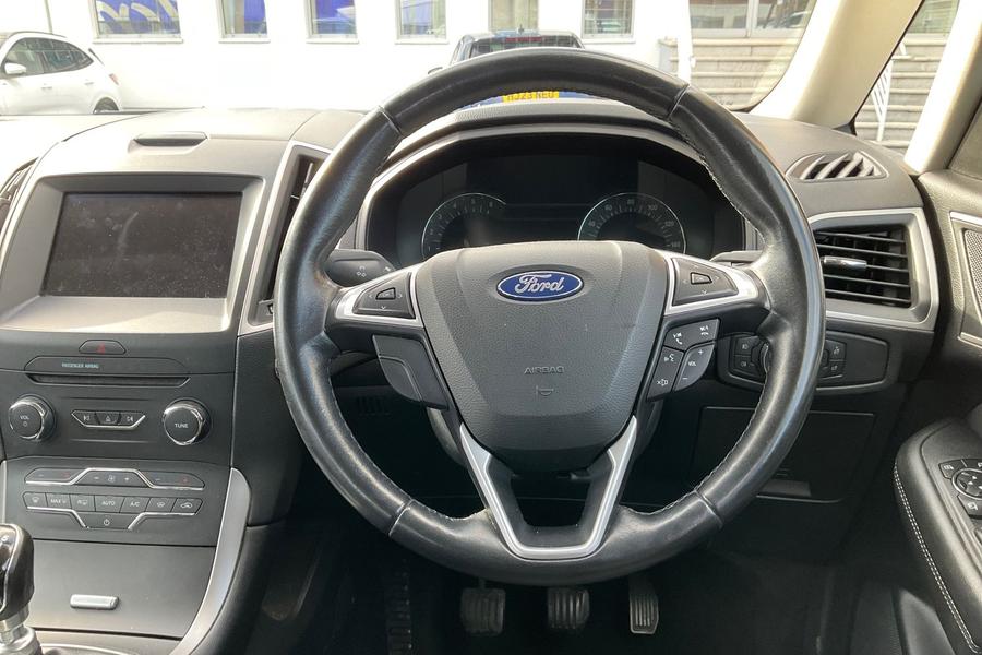 Ford GALAXY Photo autoimg-defa2f7cec0afdb355e376126d8b1d1522663573.jpg