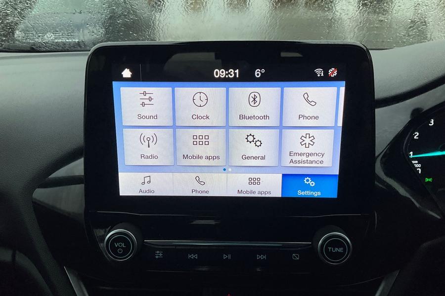 Ford FIESTA Photo autoimg-defc2557f48369fdabd6433f223364cc3bc4594d.jpg