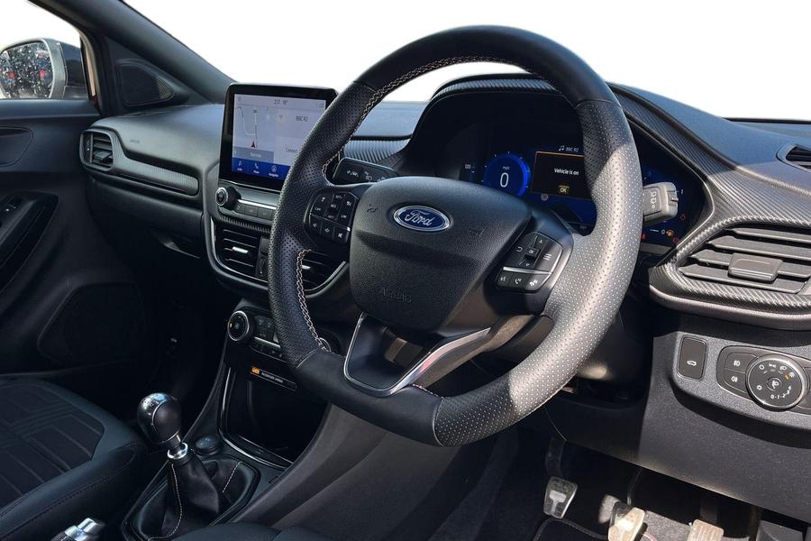 Ford PUMA Photo autoimg-df016d2644bd7f1fde47e5b15fe4017fb2cf7da6.jpg