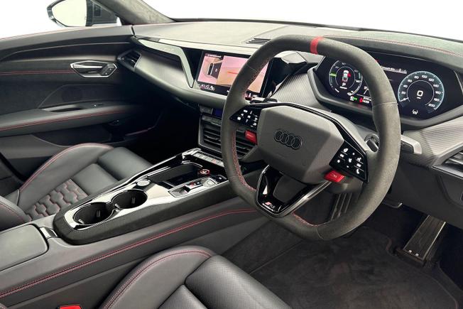 AUDI RS e-tron GT Photo 6
