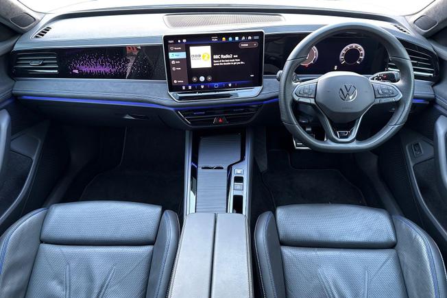VOLKSWAGEN Passat Photo 10