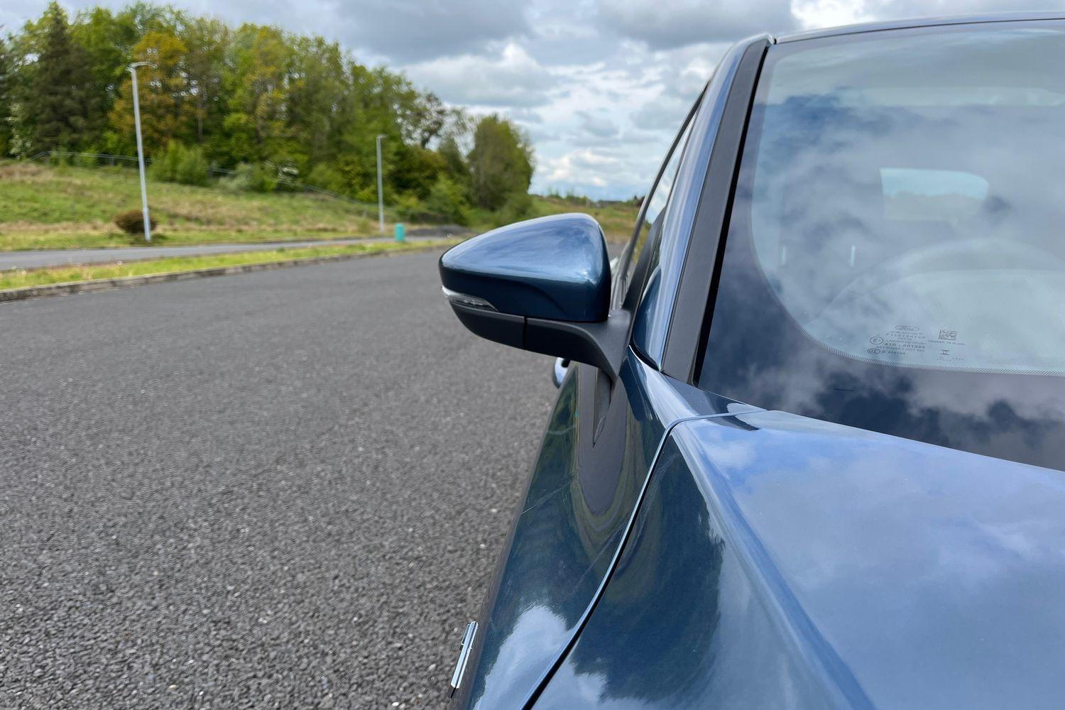 Ford FOCUS Photo 24