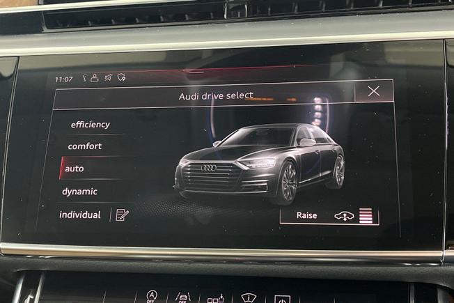 AUDI A8 Photo 25