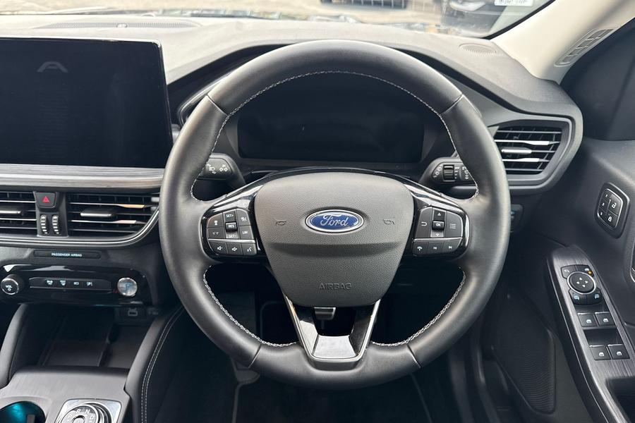 Ford Kuga Photo autoimg-df0c123680d17e16f10e7235933e7005fa146e1c.jpg