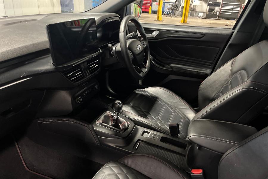 Ford FOCUS Photo autoimg-df0d21c4bbbe04350f8287431a6462a48c0df62e.jpg