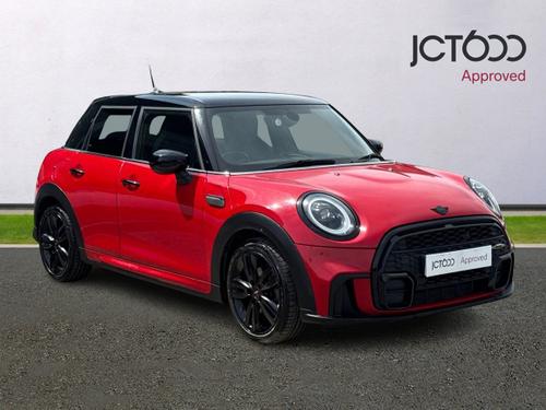 MINI Hatch 1.5 Cooper Sport Hatchback 5dr Petrol Steptronic Euro 6 (s/s) (136 ps)