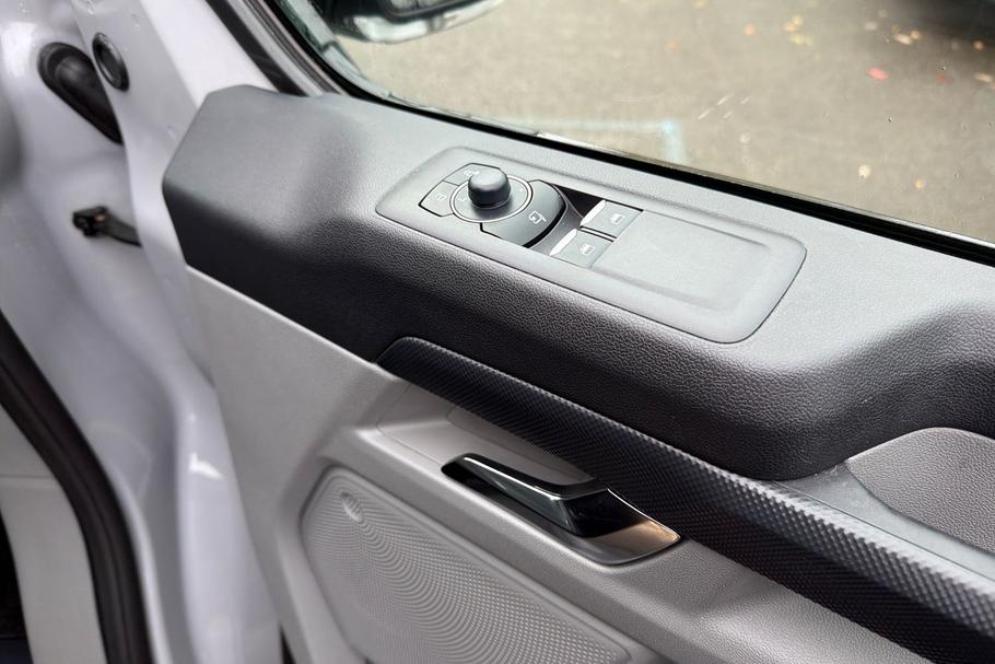 Used Ford TRANSIT CUSTOM 15