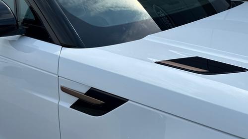 Land Rover Range Rover Sport Photo autoimg-df0fcbab0b56b2f40cb93386c22a396fad3b7436.jpg