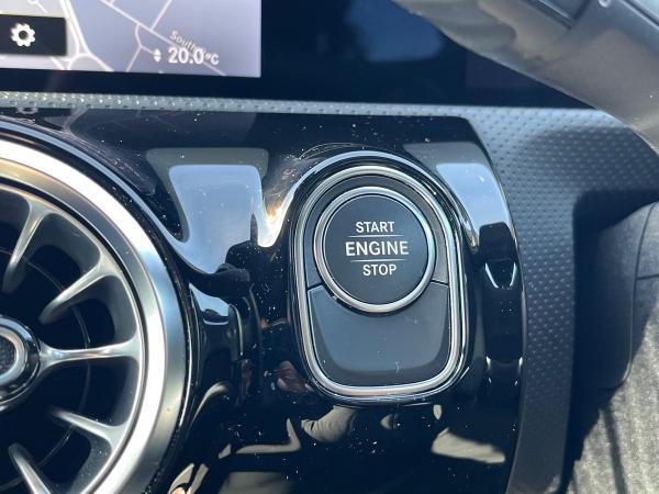 Mercedes-Benz A Class Photo autoimg-df175cc6db64b29451e7ddadfc0428a946499eec.jpg