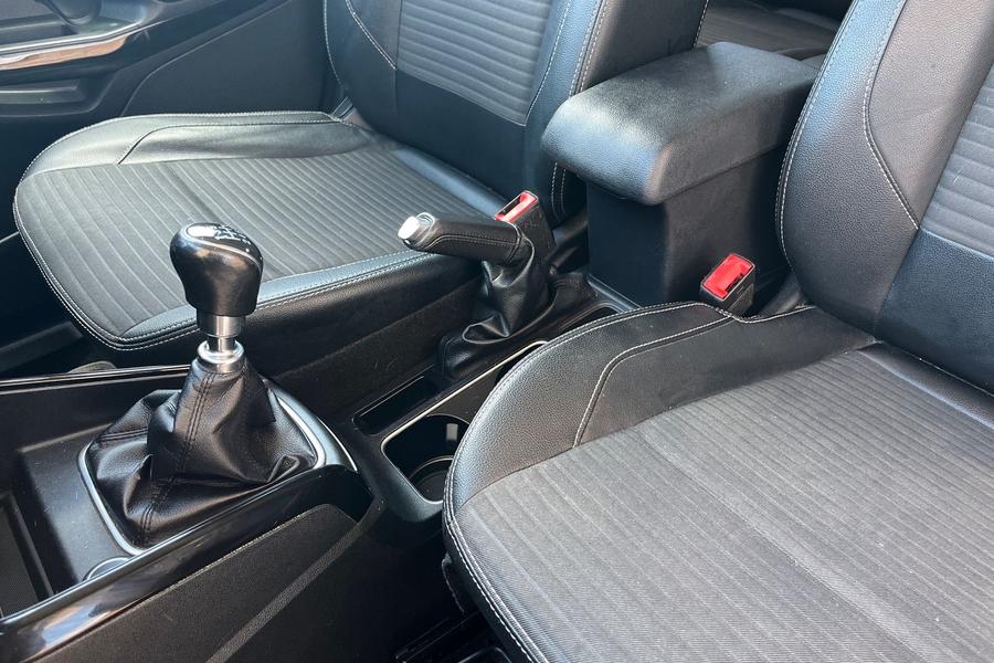 Ford EcoSport Photo autoimg-df17d8632756a662ae43c1980ce08c07174da0c9.jpg