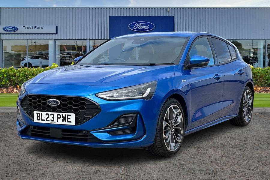 Ford Focus Photo autoimg-df1a43a4f7fc61f611d245f824786e28d0238f84.jpg
