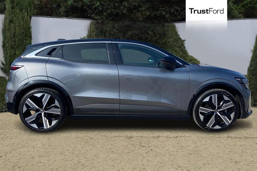 Renault MEGANE E-TECH Photo autoimg-df20dca9f5b07e9e5a15bf5646eec5aa2c120a6f.jpg