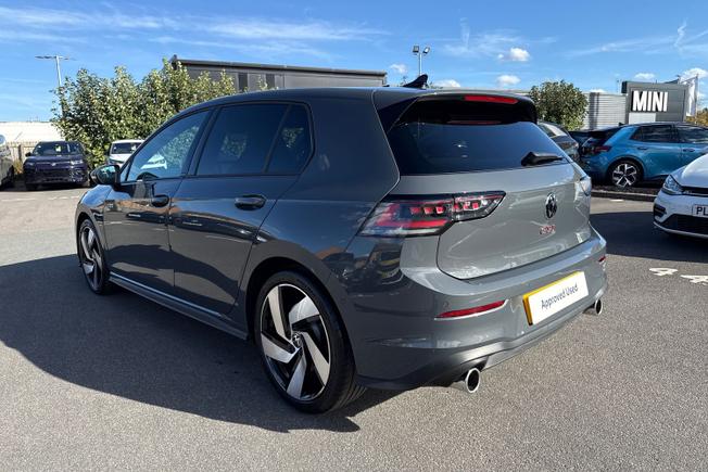 Volkswagen Golf Photo 23
