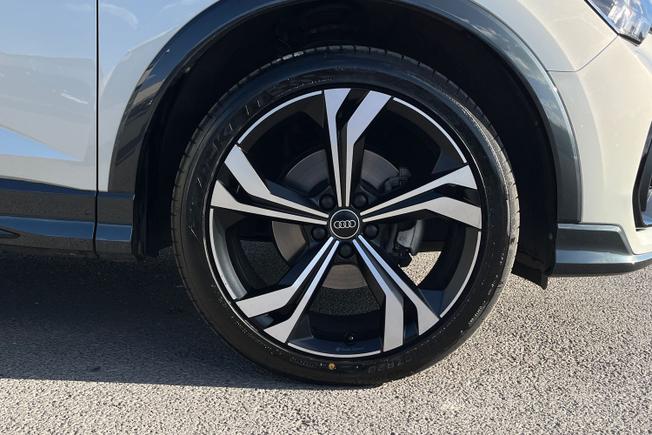 AUDI Q3 Photo 5