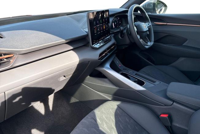 CUPRA Terramar Photo 2