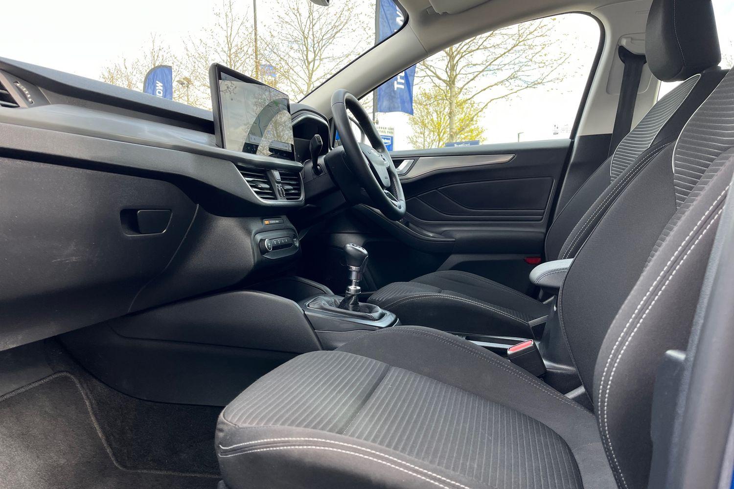 Ford FOCUS Photo 17
