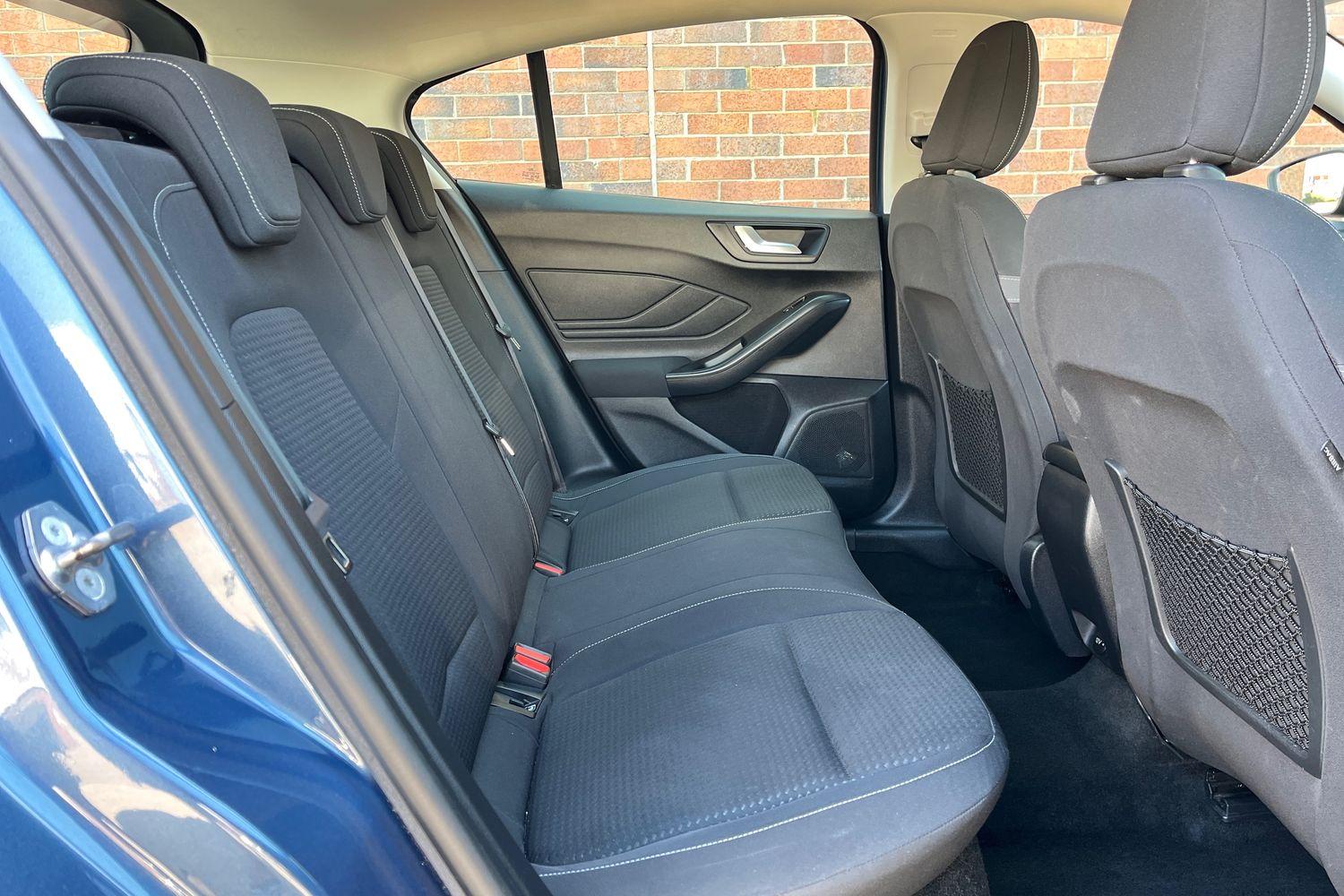 Ford Focus Photo 25
