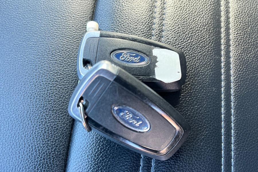 Ford ECOSPORT Photo autoimg-df304e8b50cbf122fb1b5a9b7aef3dab2c79fbfb.jpg