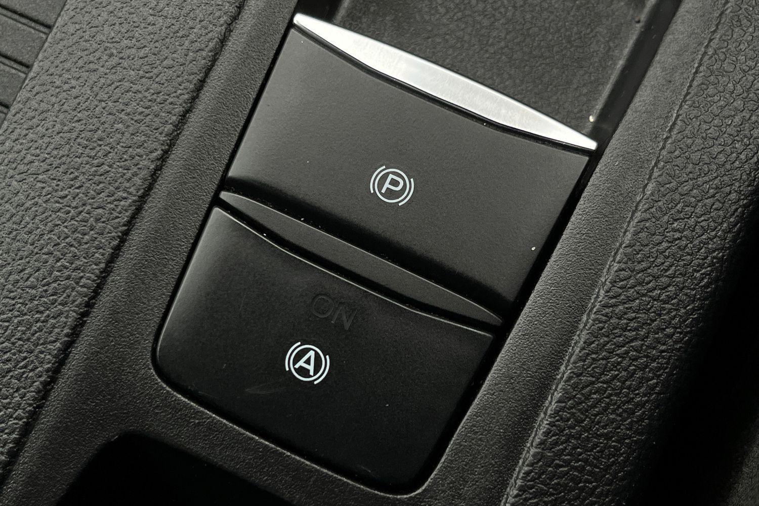 Ford FOCUS Photo 35