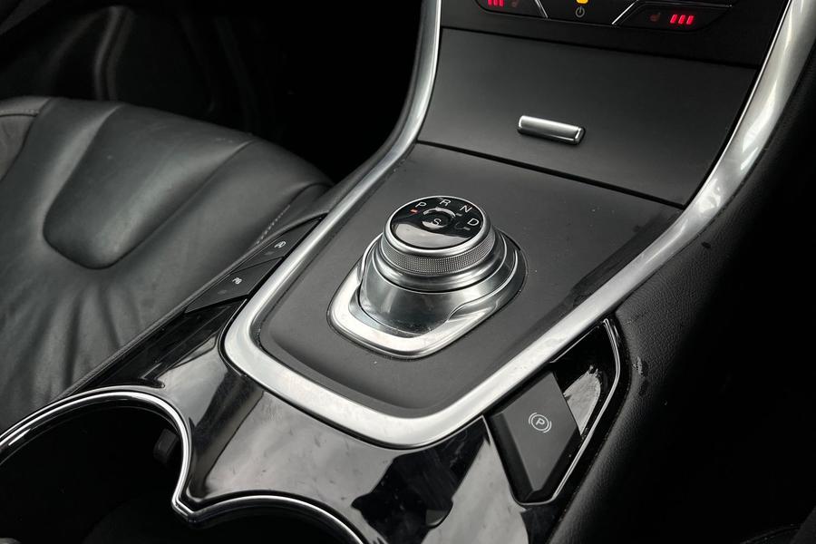 Ford S-MAX Photo autoimg-df3838a3a7ac1dcf61c776c9d63a93a1b3d158e3.jpg