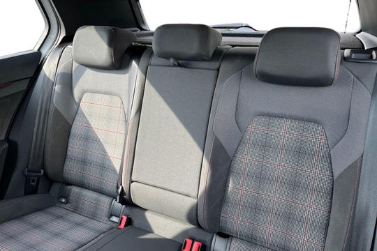 Volkswagen Golf Photo autoimg-df3a337cbf6e354241dafeb1d7ceca2de5d22795.jpg
