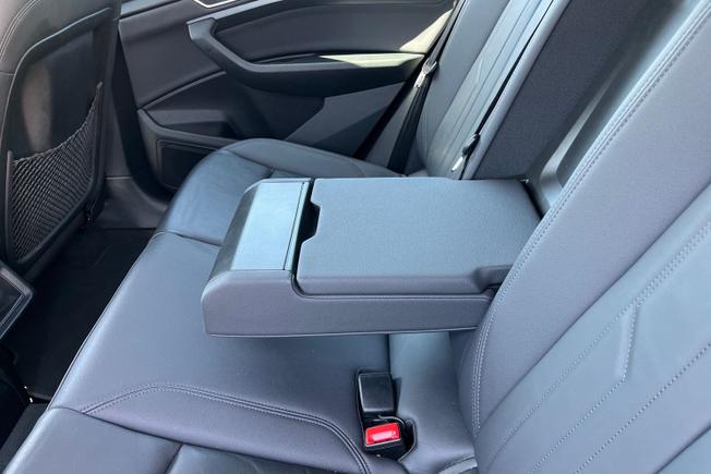 Audi e-tron Photo 46