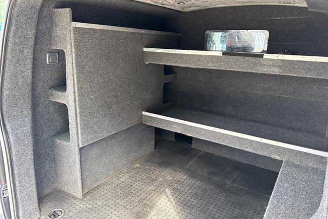 VOLKSWAGEN Transporter Photo 50