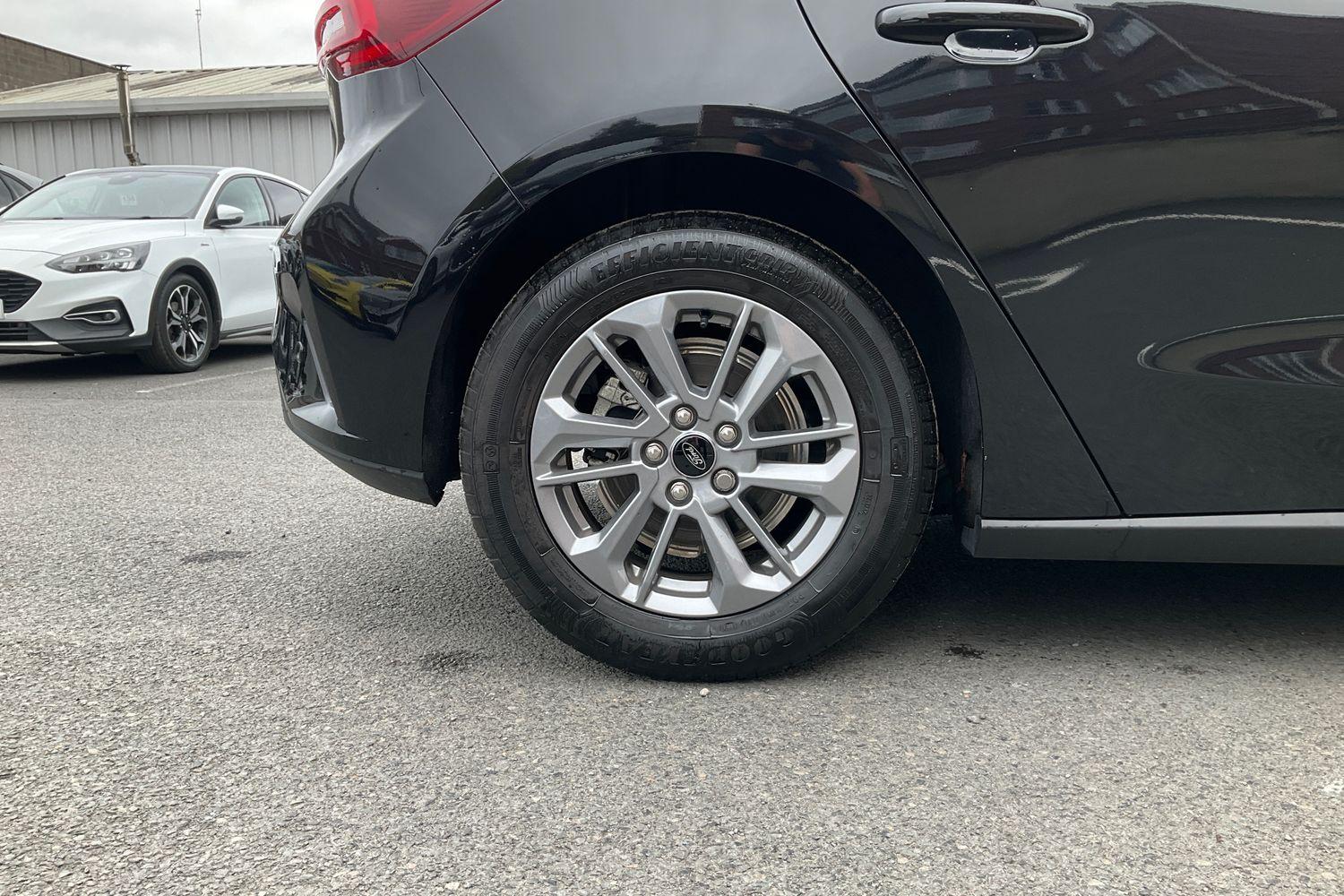 Ford Focus Photo 7