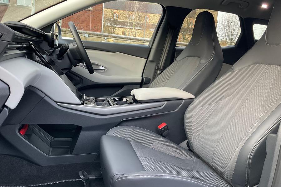 Ford EXPLORER Photo autoimg-df3ed61db5f74139aba9702df0ec053bf54c01be.jpg