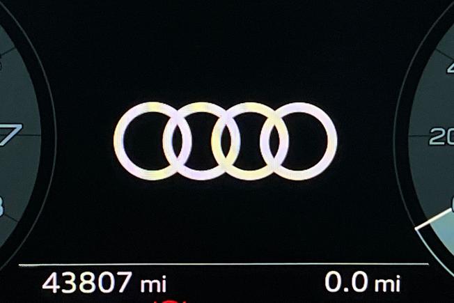 AUDI Q3 Photo 15