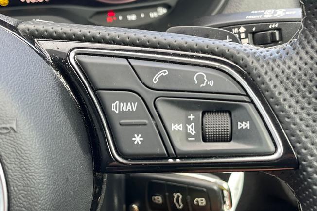 AUDI Q2 Photo 17