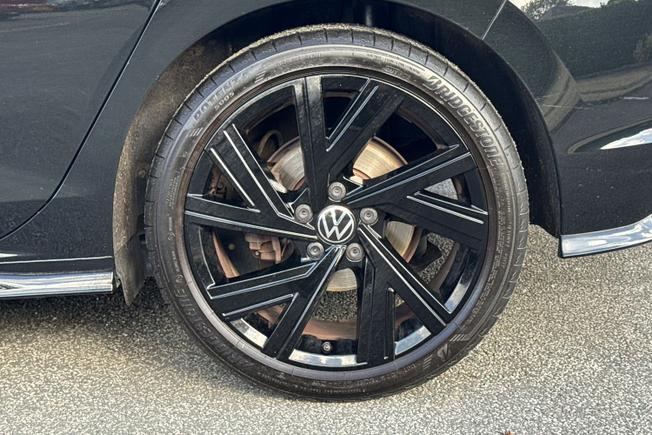 VOLKSWAGEN Golf Photo 5