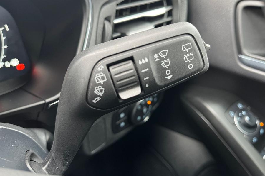 Ford Focus Photo autoimg-df4c096d22173a13c3de5312f9df93b2195e8208.jpg