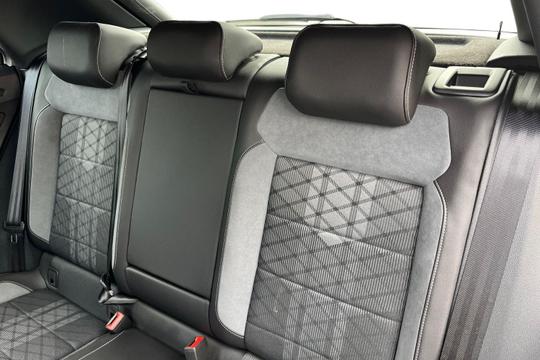 Volkswagen T-roc Photo autoimg-df4c21cb9cb2dfac1aa2f2b1ccac9a3f2e812fd7.jpg