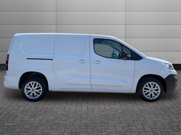 Citroen Berlingo Photo autoimg-df4d7de3f831910bf7b20ee4a271d1a8e662aa04.jpg