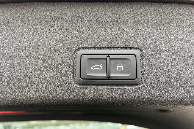 AUDI Q3 Photo 54