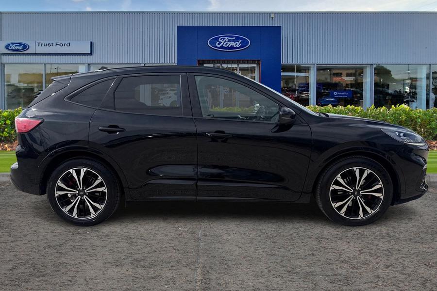 Ford KUGA Photo autoimg-df53b359cccbe61feadf78f75d29efc636f4c101.jpg