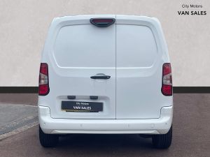 Used 2021 CITROEN BERLINGO  M  1.5 BlueHDi 1000Kg Driver 100ps WHITE at Carco Group