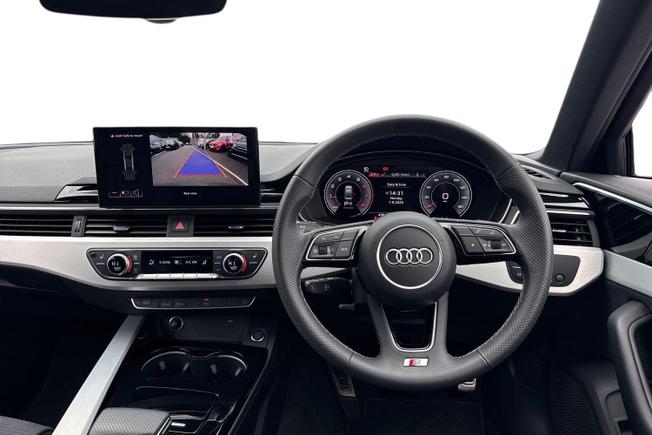 AUDI A4 Photo 11