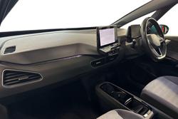 VOLKSWAGEN ID.3 Photo 2