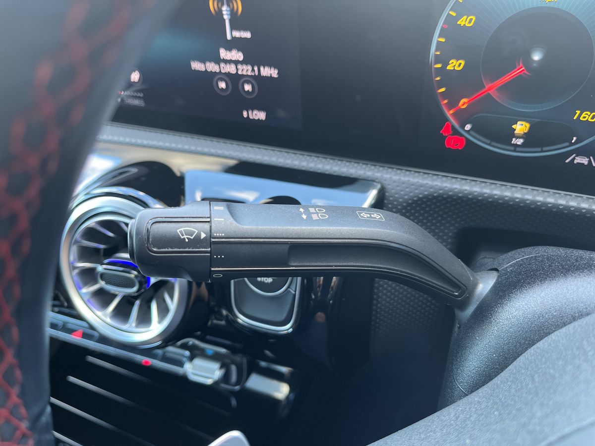 Mercedes-Benz CLA Photo 30
