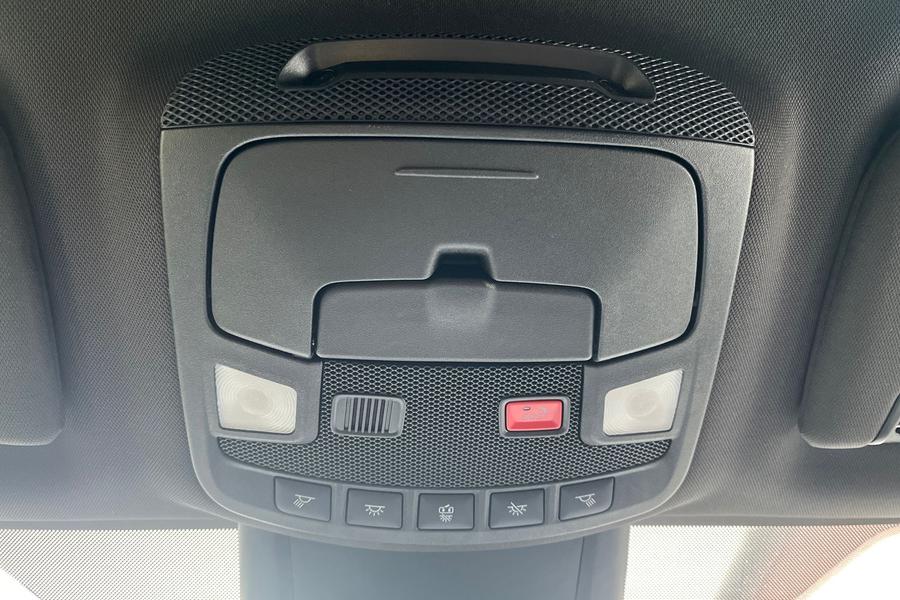 Ford S-Max Photo autoimg-df5aeb88212d7413f8c1c61f64f25358b952ae8c.jpg