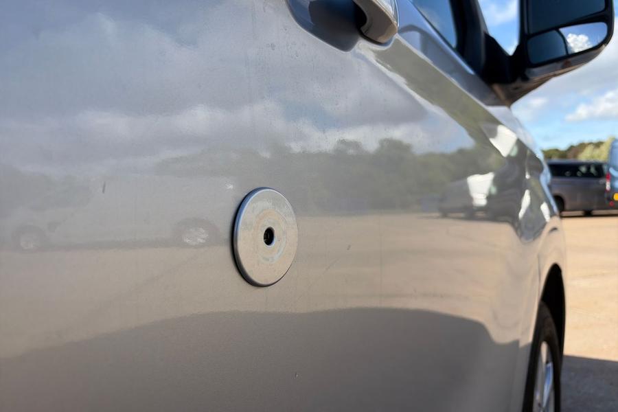 Ford TRANSIT CUSTOM Photo autoimg-df6529350e86f73690805b784a95143e2b2425dc.jpg